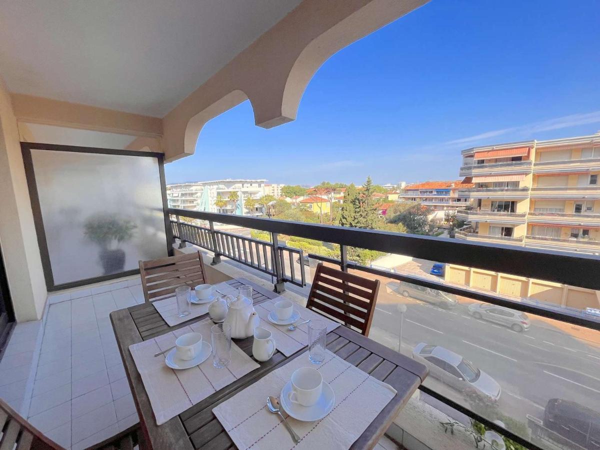 Studio Cabine A 200M De Port Frejus, Plage, Commerces, Terrasse, 4 Couchages, Menage Inclus - Fr-1-226A-31 Exterior photo
