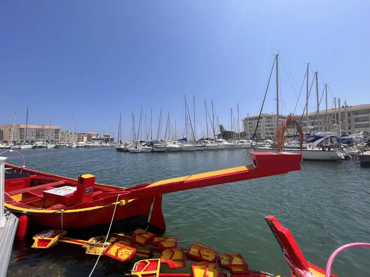 Studio Cabine A 200M De Port Frejus, Plage, Commerces, Terrasse, 4 Couchages, Menage Inclus - Fr-1-226A-31 Exterior photo