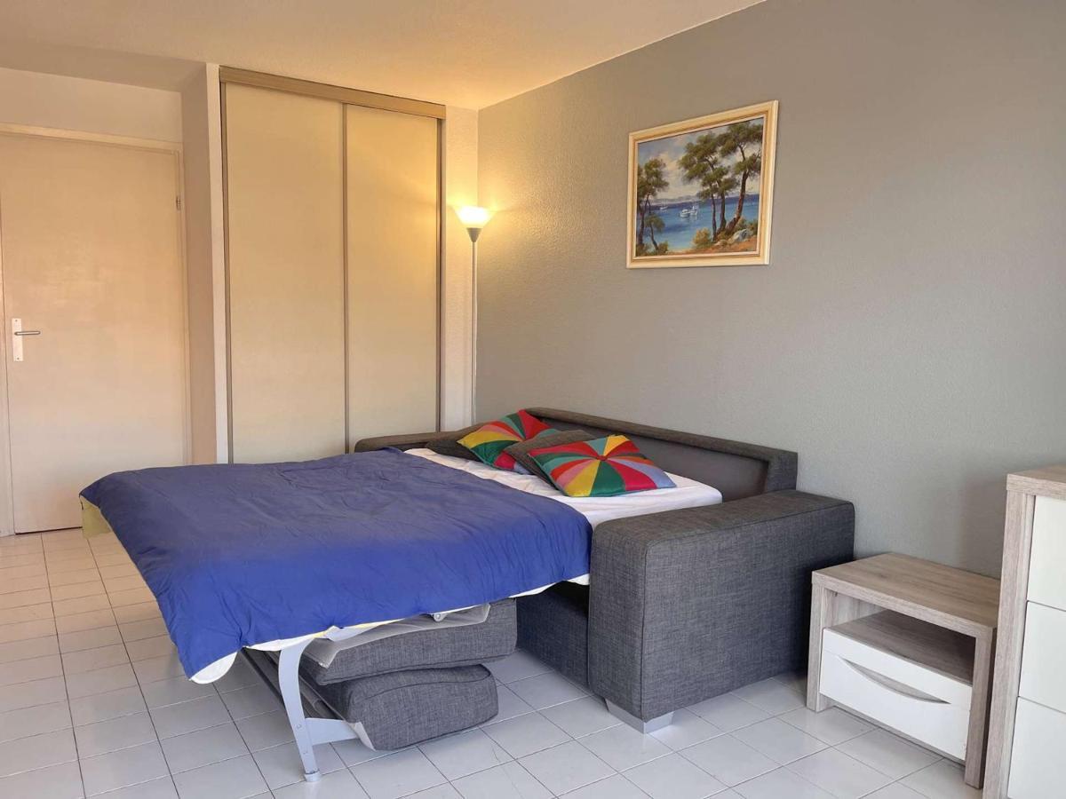 Studio Cabine A 200M De Port Frejus, Plage, Commerces, Terrasse, 4 Couchages, Menage Inclus - Fr-1-226A-31 Exterior photo